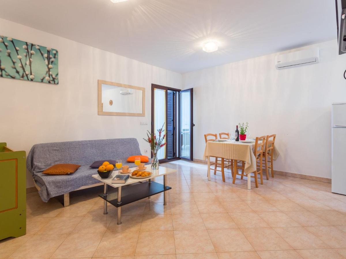 Apartment Tireli - Prc143 By Interhome Poreč Eksteriør bilde