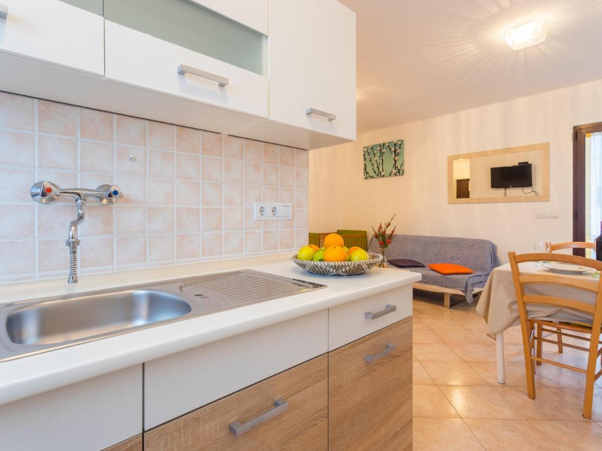 Apartment Tireli - Prc143 By Interhome Poreč Eksteriør bilde