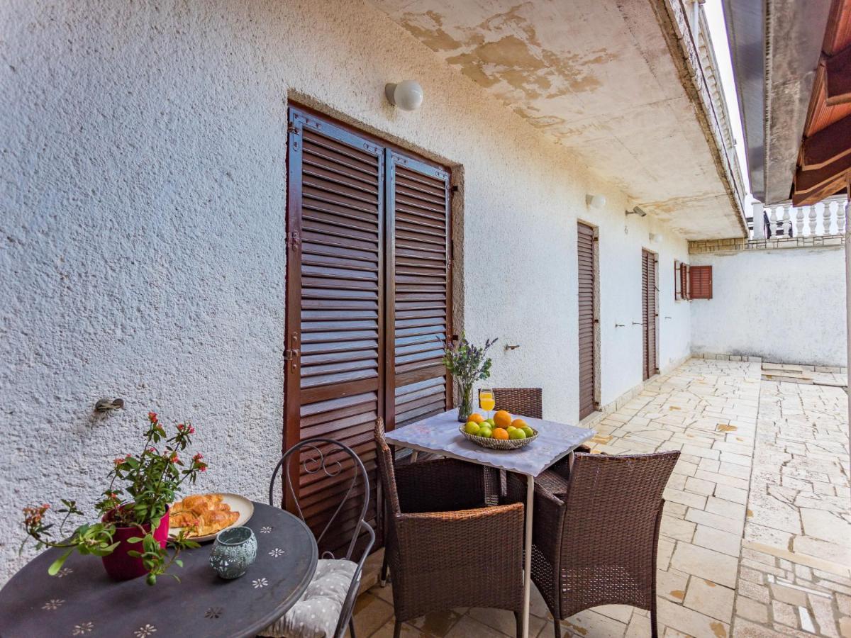 Apartment Tireli - Prc143 By Interhome Poreč Eksteriør bilde