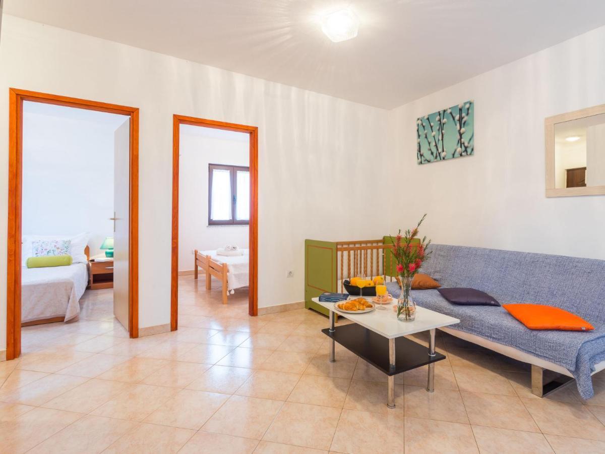 Apartment Tireli - Prc143 By Interhome Poreč Eksteriør bilde